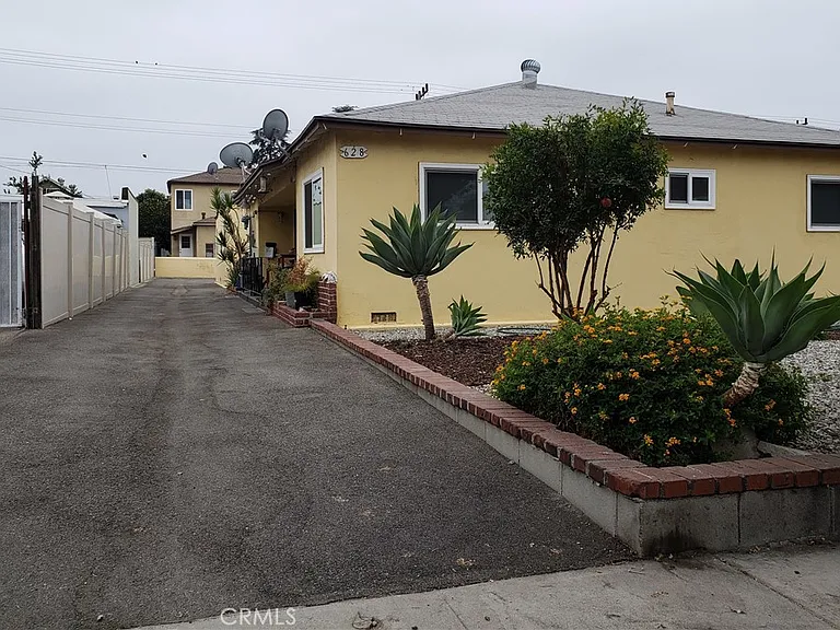 628 W State St #C — Photo 1