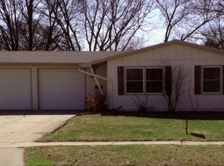 203 Catalina Ave, Vermillion, SD 57069