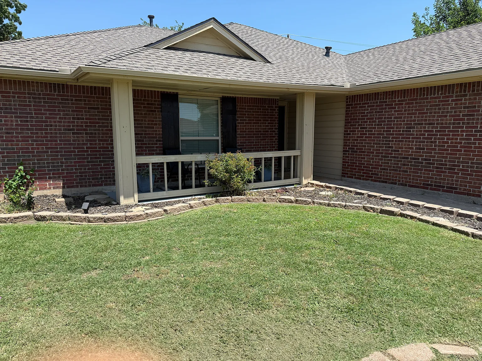 4 bed, 1850 sqft, $1,400 — Photo 3
