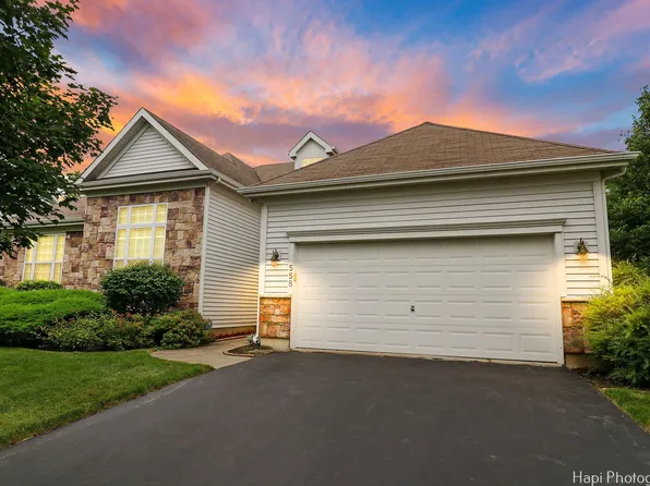 558 Blazing Star Dr, Lake Villa, IL 60046