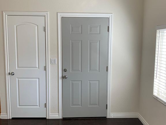 3rd image of 825 S Almaden Ave #2