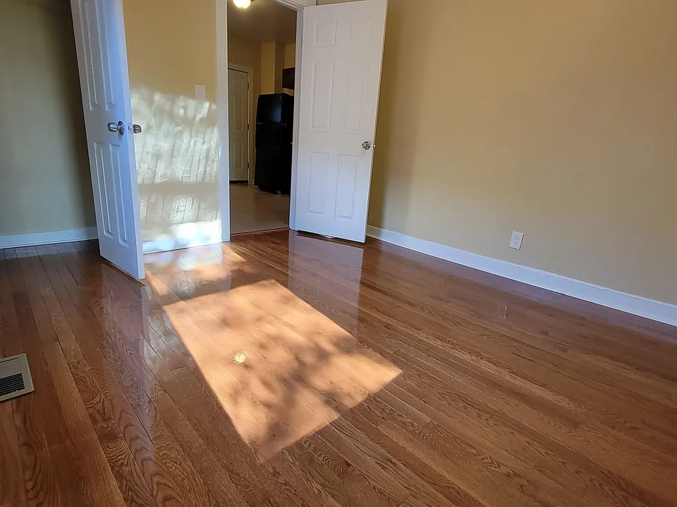 32 Vine St #1R1