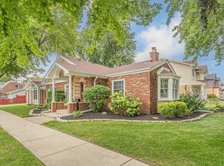 9556 S Hamlin Ave, Evergreen Park, IL 60805