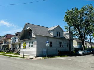 11523 Fleming St, Hamtramck, MI 48212
