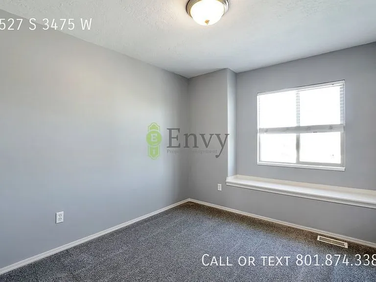 4527 S 3475 W — Photo 8