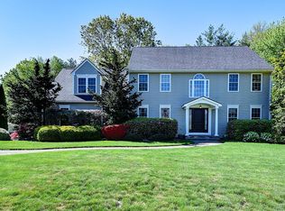 97 Trotters Ln, Plantsville, CT 06479