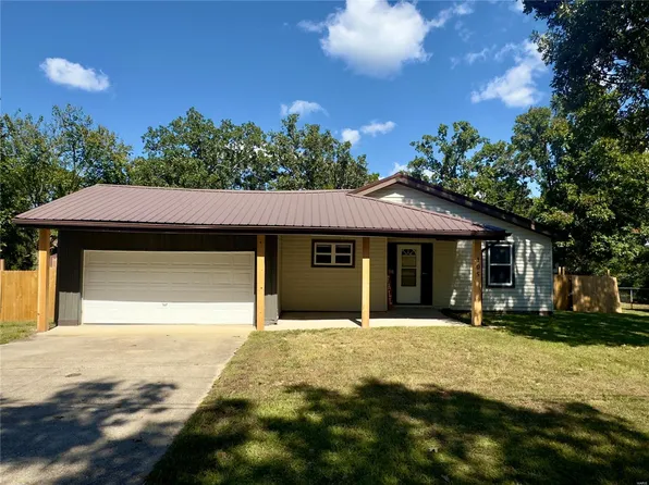 105 Story St, Waynesville, MO 65583