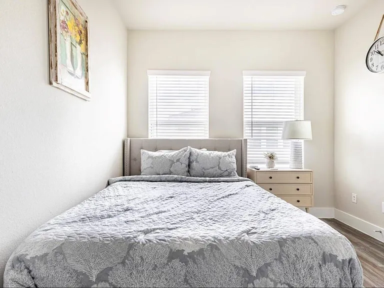 1740 Cove Crescent Ct — Photo 7