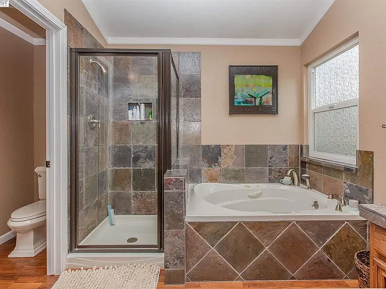2137 Eilene Dr — Photo 14