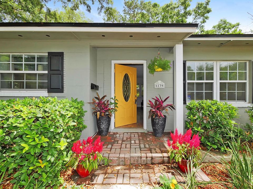 6139 Fleetwood Rd-3