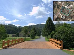 99999 Sovereign Ln, Fairview, NC 28730