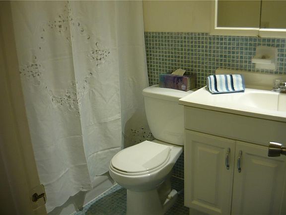 5th image of 5875 21st St N APT 8