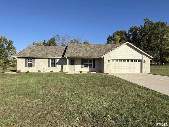 12301 Blue Sky Dr, Marion, IL 62959