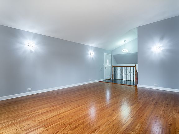 4th image of 8322 Tripp Ave
