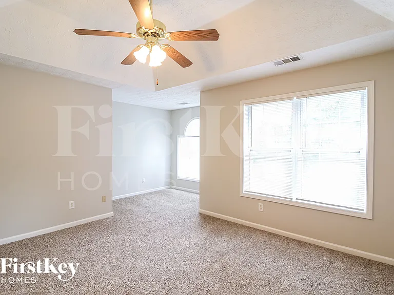 15 Fenwick Way — Photo 9