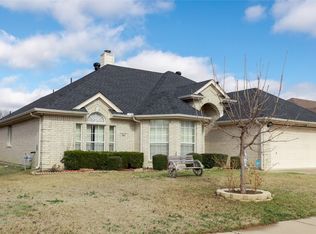 203 Settlers Glen Trl, Arlington, TX 76002