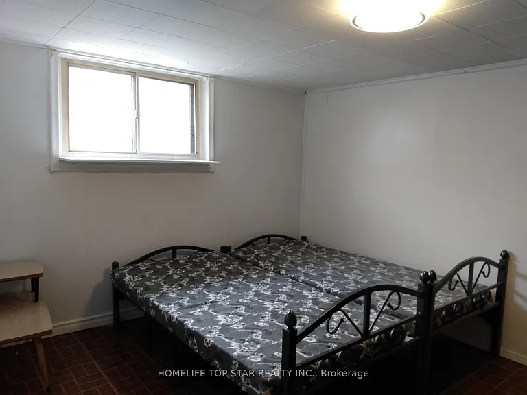 37 Macdonald Ave — Photo 7