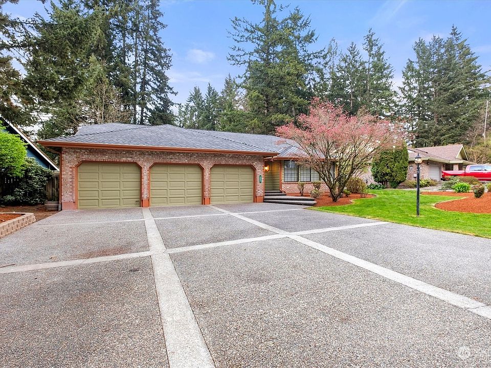 1st image of 8901 164th Street E