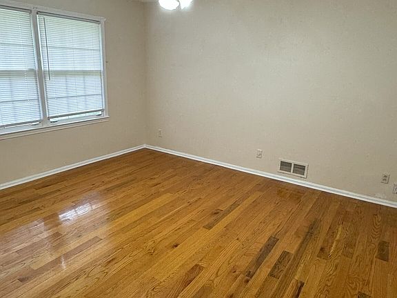 4th image of 5036 Miners Creek Cir