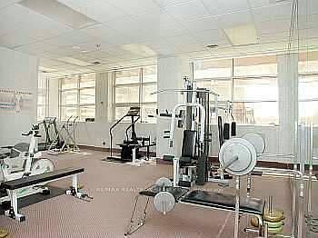 3rd image of 736 Bay St #2610