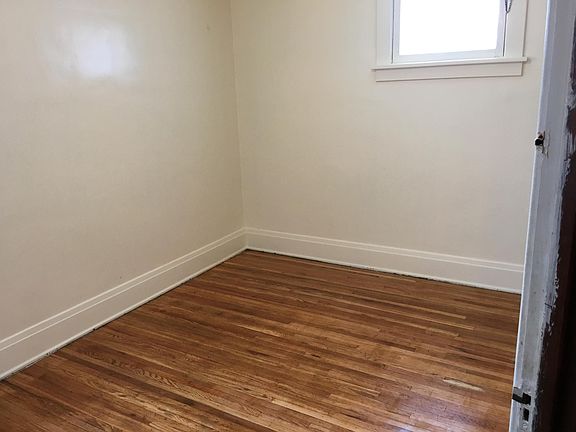 4th image of 37 Arden Ave