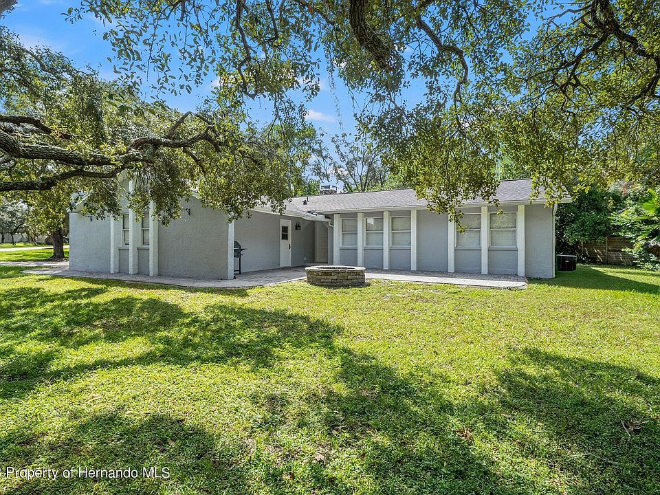 1st image of 18635 Anglewood Dr