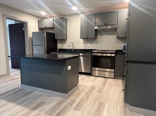 1650 Mountain Rd #207, Stowe, VT 05672