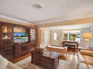 1407 Wiley St, Hollywood, FL 33020