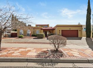 6820 Imperial Ridge Dr, El Paso, TX 79912