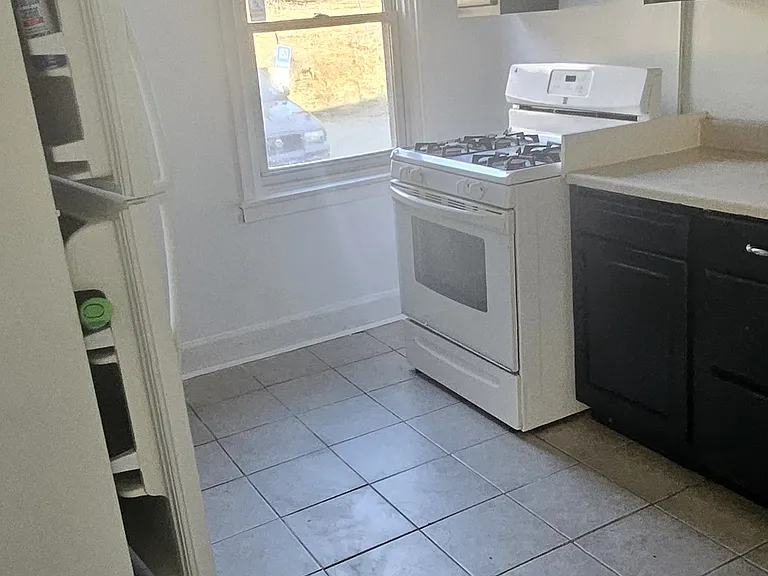 9 Hickman Rd #9 — Photo 17