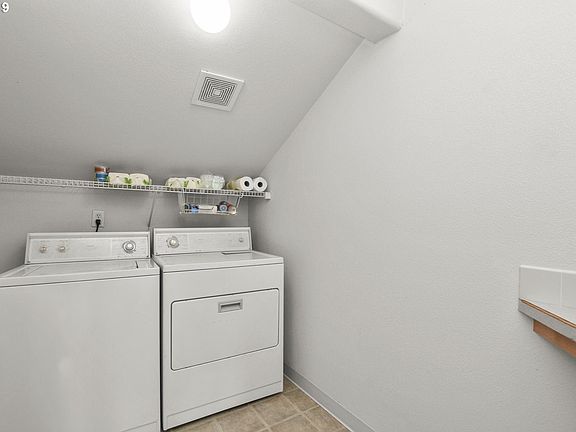 4th image of 112 Silverdust Dr