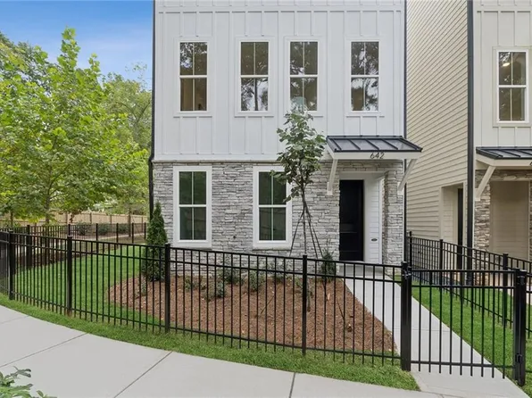 642 Memphis Dr, Scottdale, GA 30079