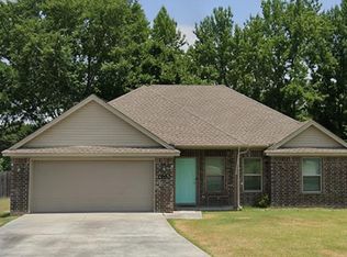 2700 Ridgewood Rd, Searcy, AR 72143
