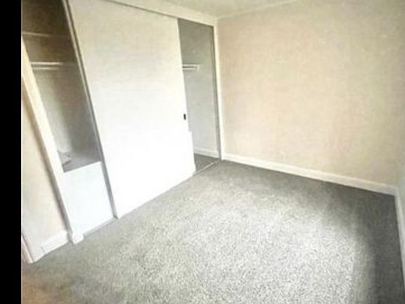 4th image of 1651 Mentor Ave #H401