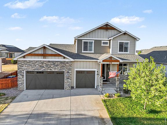 4th image of 250 Sutherland Dr