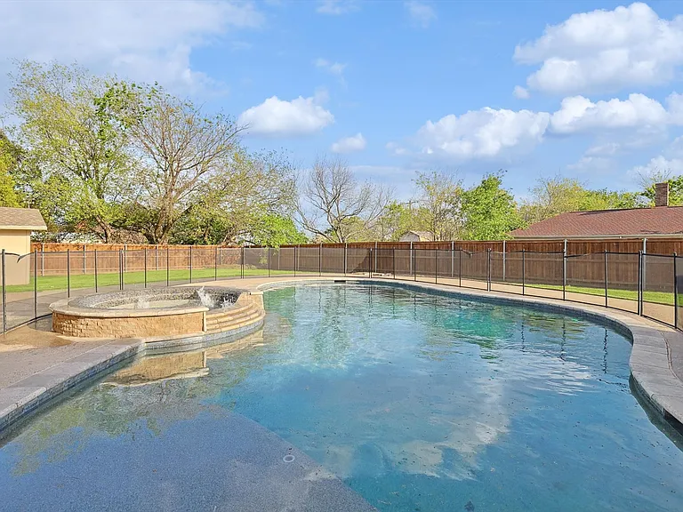 3322 Darby Ln — Photo 71