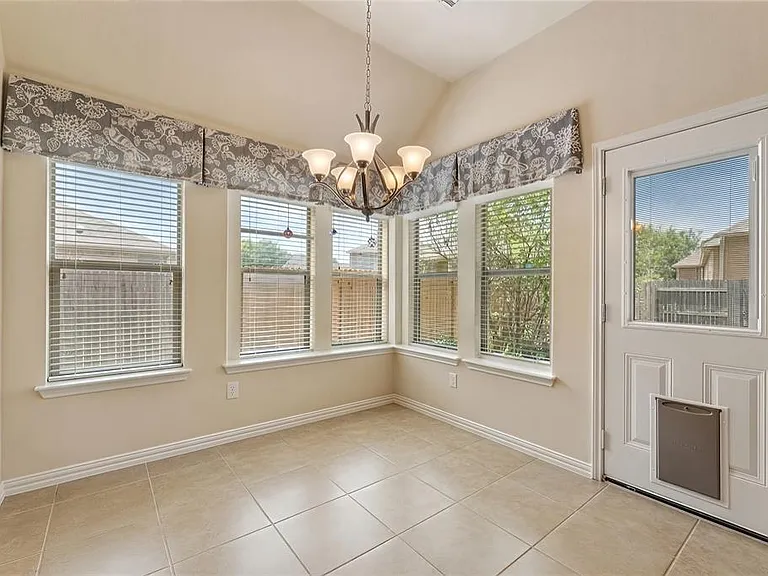 2748 Marshall Trl — Photo 13