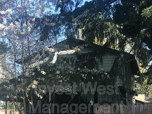 2nd image of 14505 NE Juniper Ave