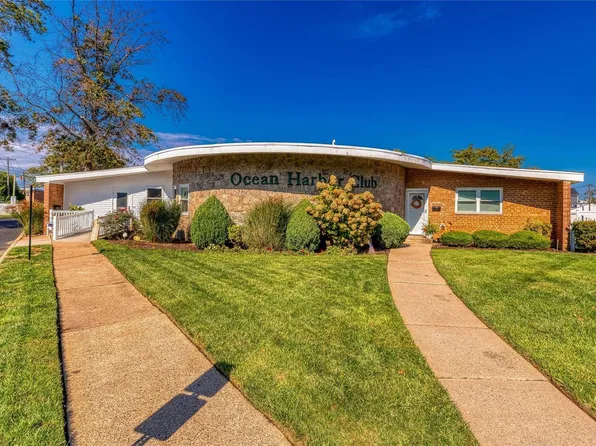 4 Rose Street #6-B1, Oceanside, NY 11572