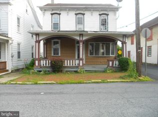 10 Maple St, Pine Grove, PA 17963