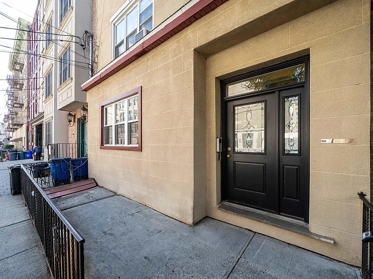 516 Adams St #1F — Photo 16