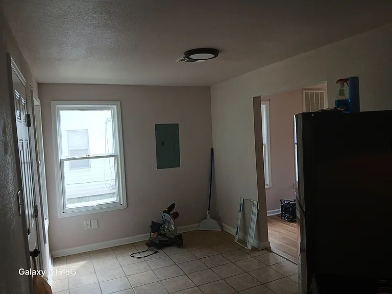 623 Edgar St — Photo 8