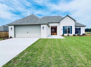 620 Silver Leaf Dr, Medina, TN 38355