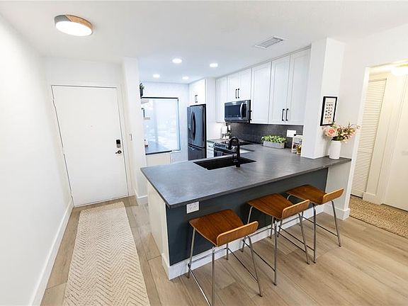 3rd image of 6277 Bahia Del Mar Blvd APT 210