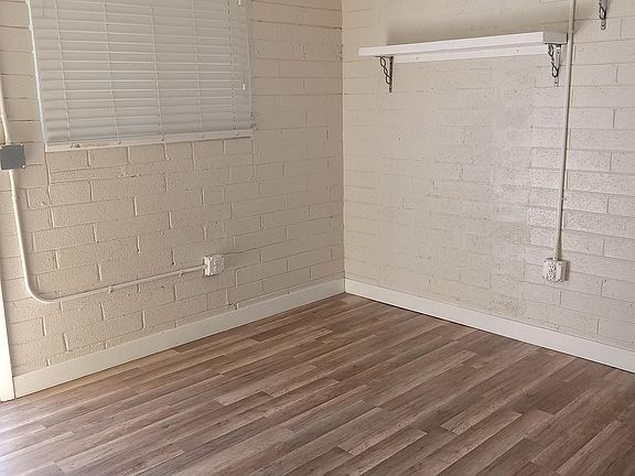 4th image of 605 W Pierson St #14