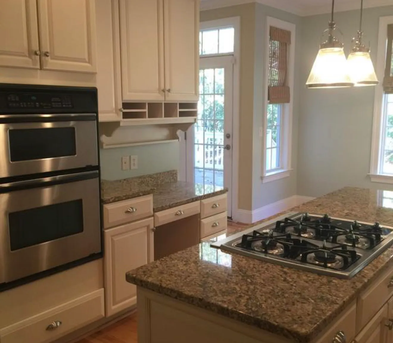5 bed, 4.5 bath, 3656 sqft, $3,000 — Photo 4