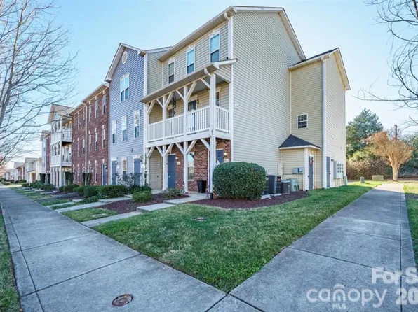 106 Locomotive Ln Unit 201, Mooresville, NC 28115