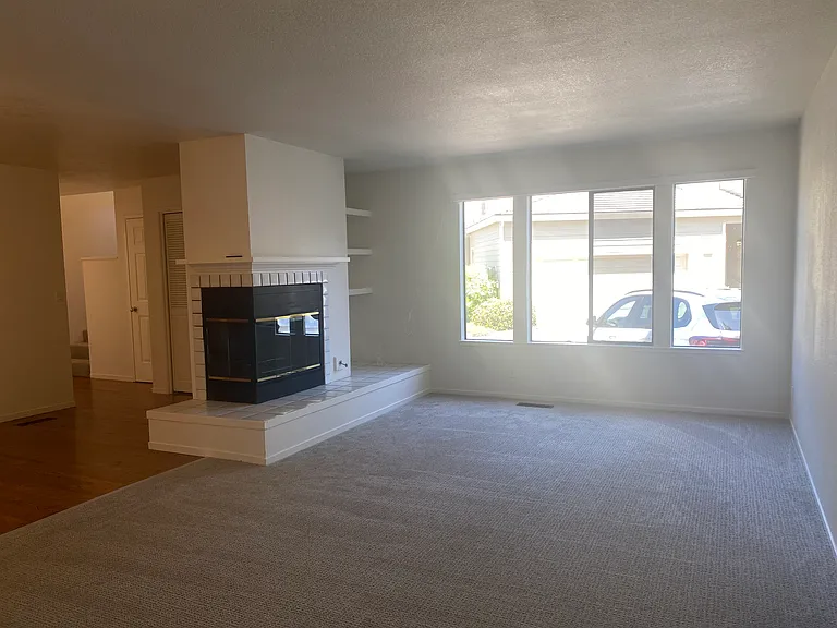 11 Burgundy Way — Photo 9