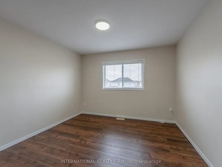102 Hunter Way — Photo 24