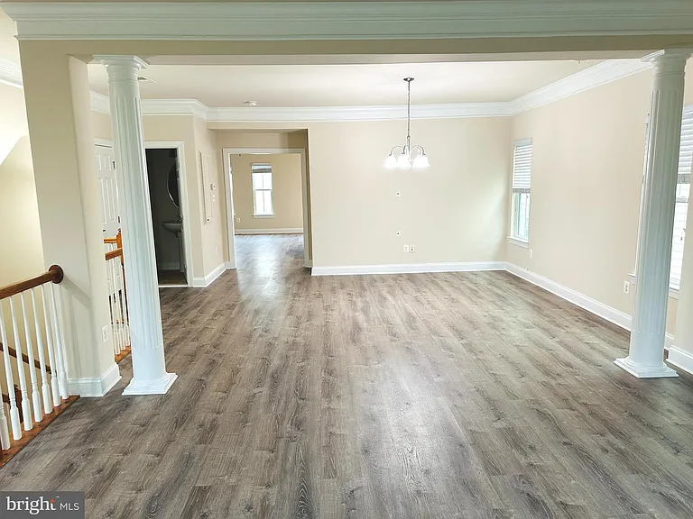 343 Community Center Ave — Photo 4
